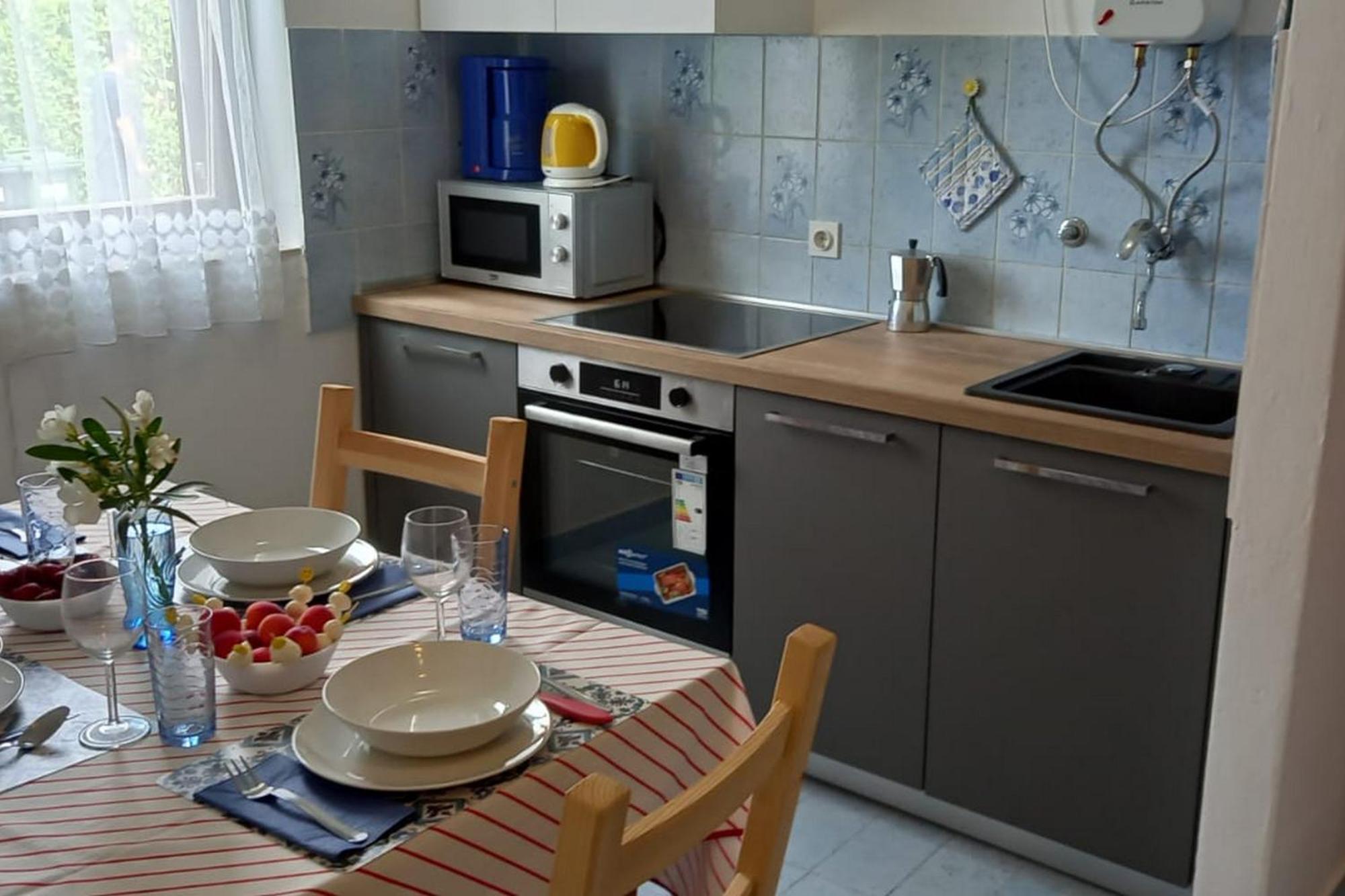 Apartments Brankica Island - Happy Rentals Vantacici Eksteriør bilde