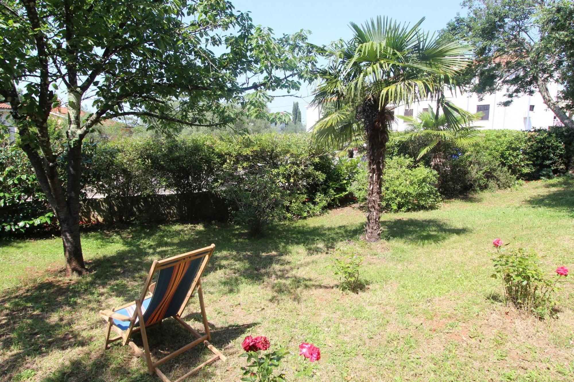 Apartments Brankica Island - Happy Rentals Vantacici Eksteriør bilde