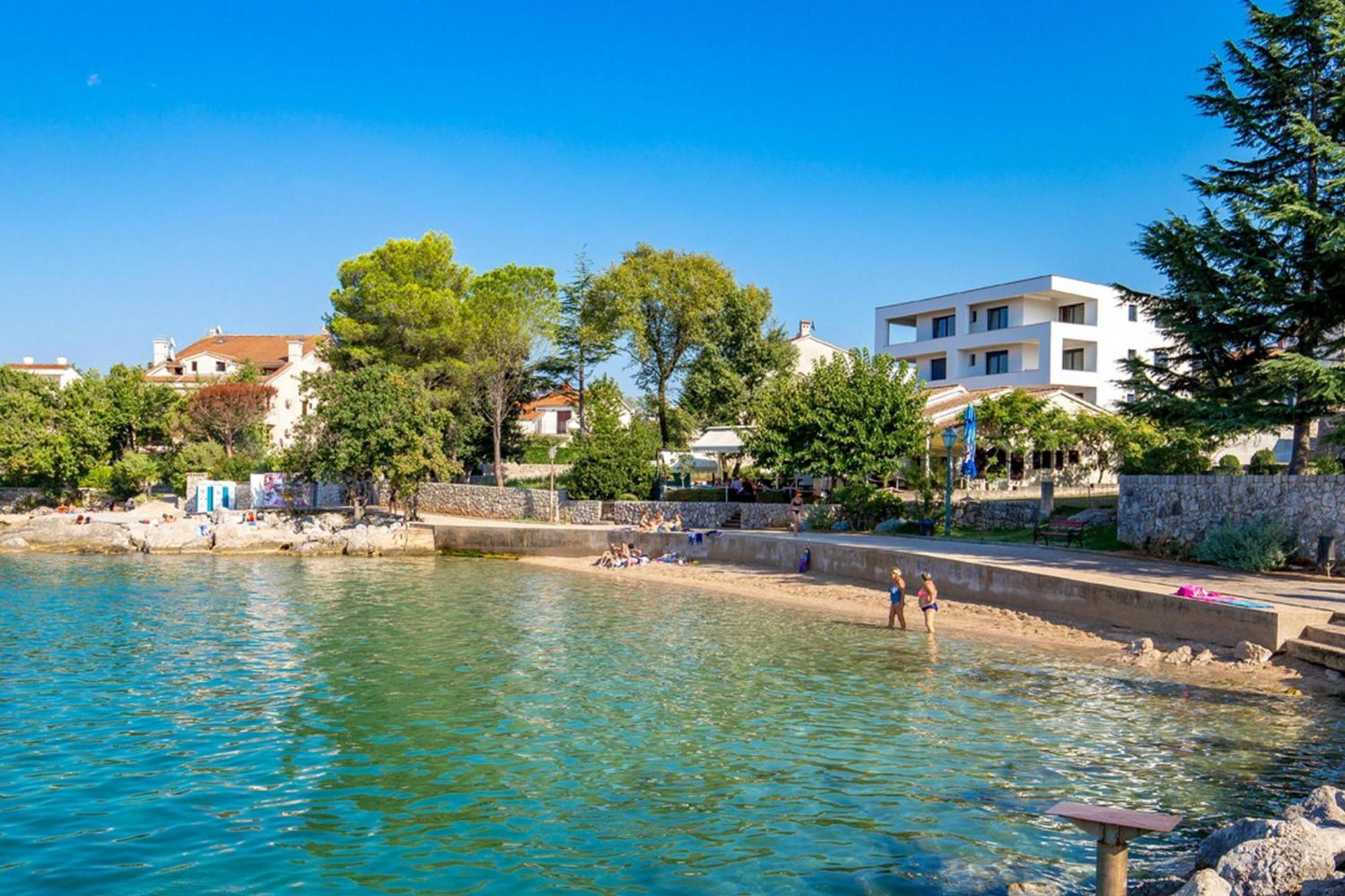 Apartments Brankica Island - Happy Rentals Vantacici Eksteriør bilde