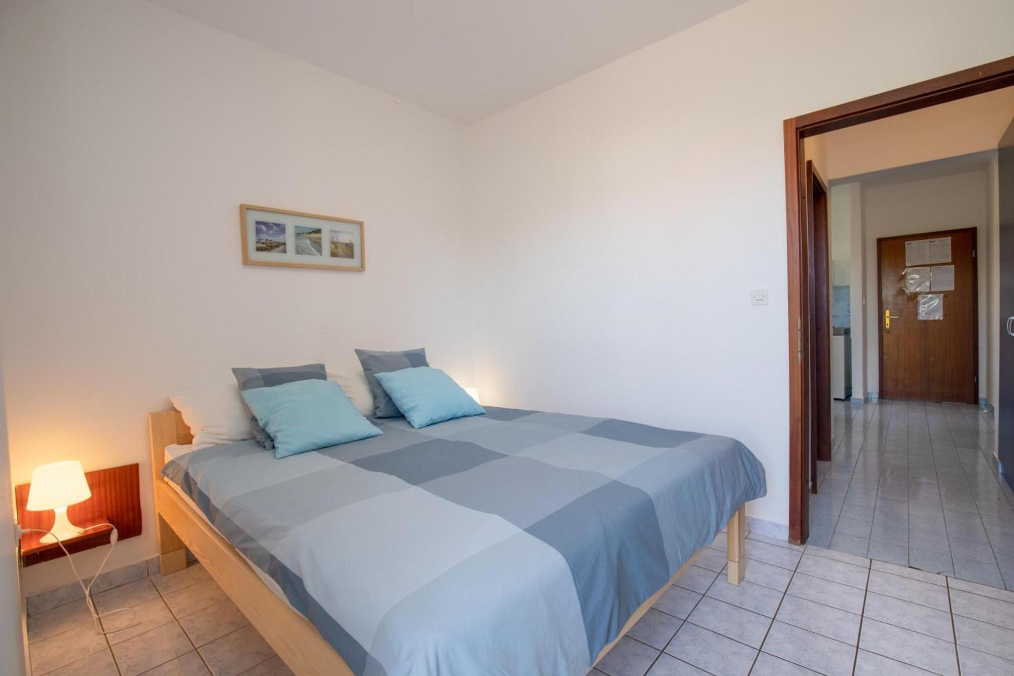 Apartments Brankica Island - Happy Rentals Vantacici Eksteriør bilde